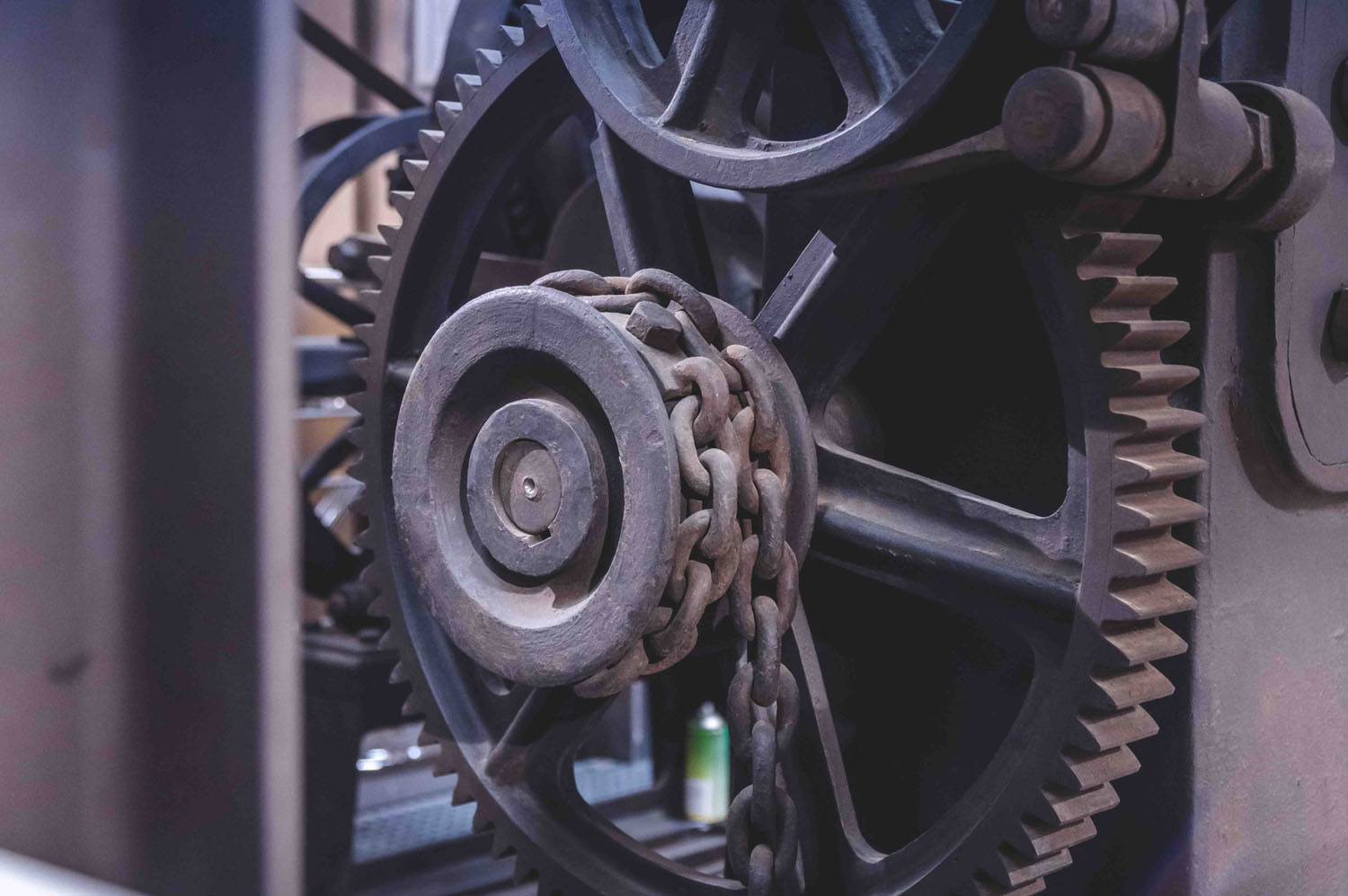 Detail of the large hop baler