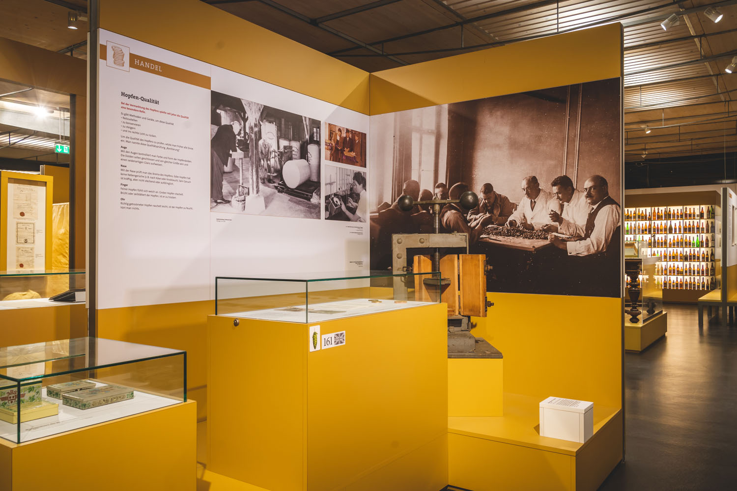Neue Ausstellungstafeln im Bereich 