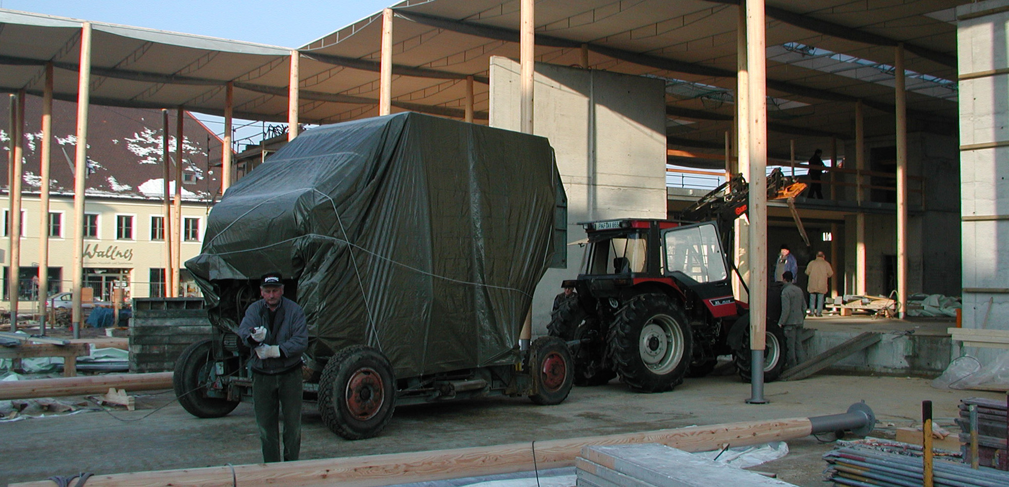 Die Pflückmaschine kommt ins Museum (2003).